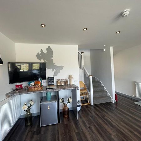 فيلا The Bridge Self Catering Kilmaluag المظهر الخارجي الصورة