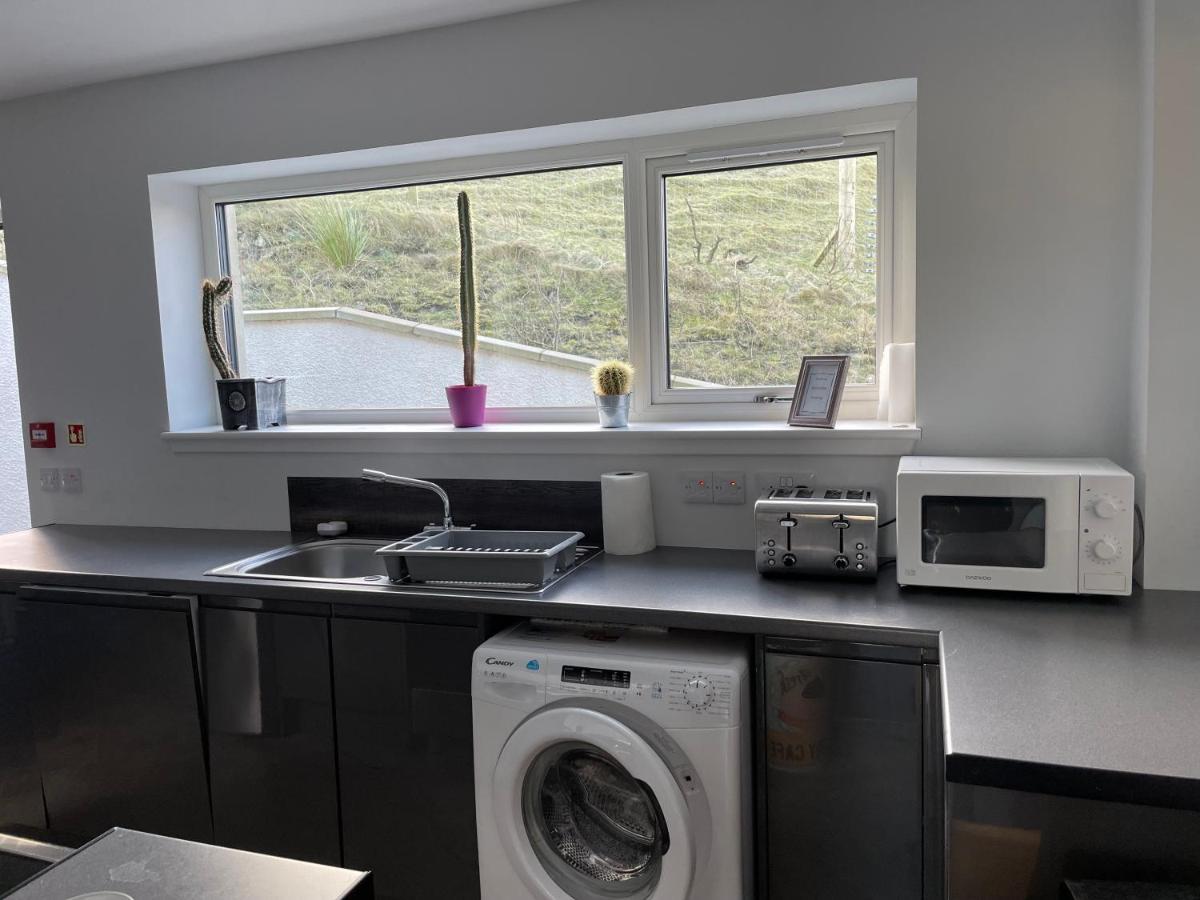 فيلا The Bridge Self Catering Kilmaluag المظهر الخارجي الصورة