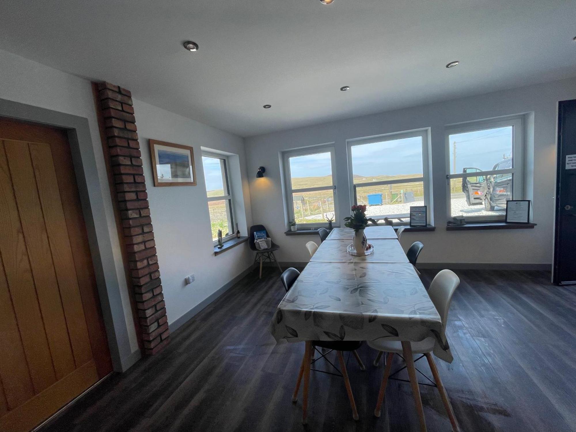 فيلا The Bridge Self Catering Kilmaluag المظهر الخارجي الصورة