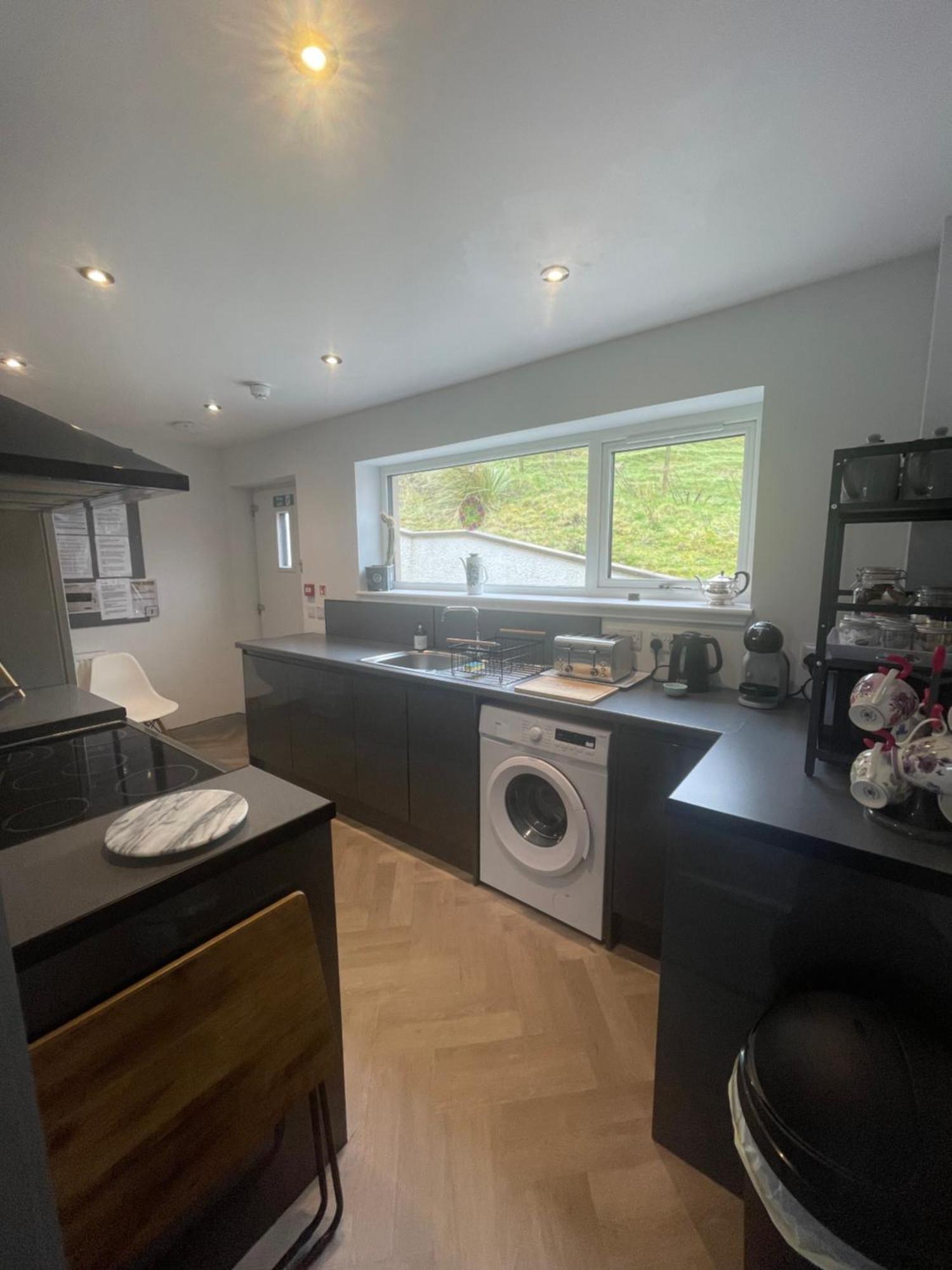 فيلا The Bridge Self Catering Kilmaluag المظهر الخارجي الصورة